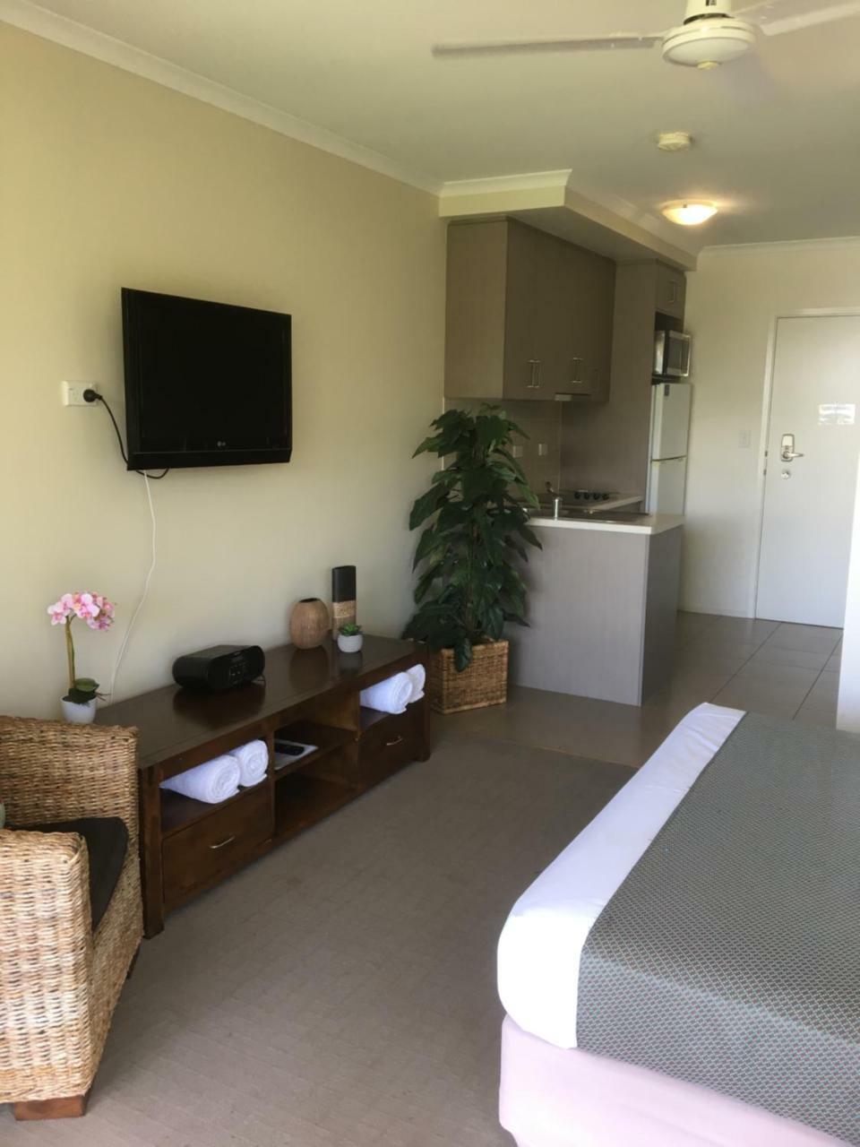 Airlie Central Apartments Airlie Beach Buitenkant foto